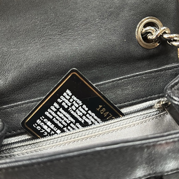 Chanel black leather chain around crossbody bag chunky silver hardware 8x6 - Picture 9 of 9